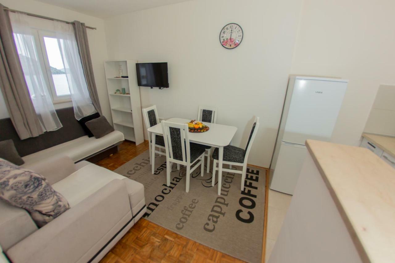 Apartmani Sunset Rogotin Εξωτερικό φωτογραφία