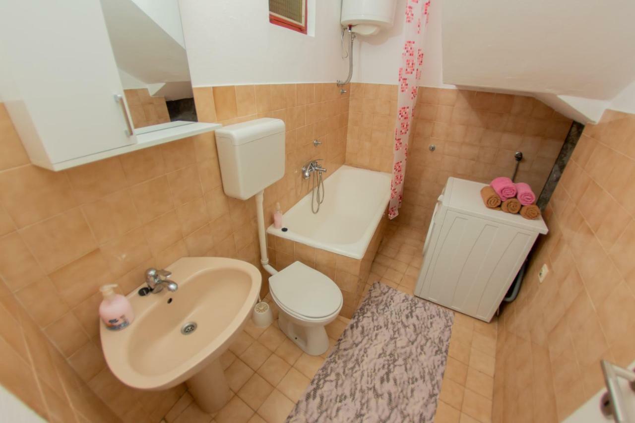 Apartmani Sunset Rogotin Εξωτερικό φωτογραφία